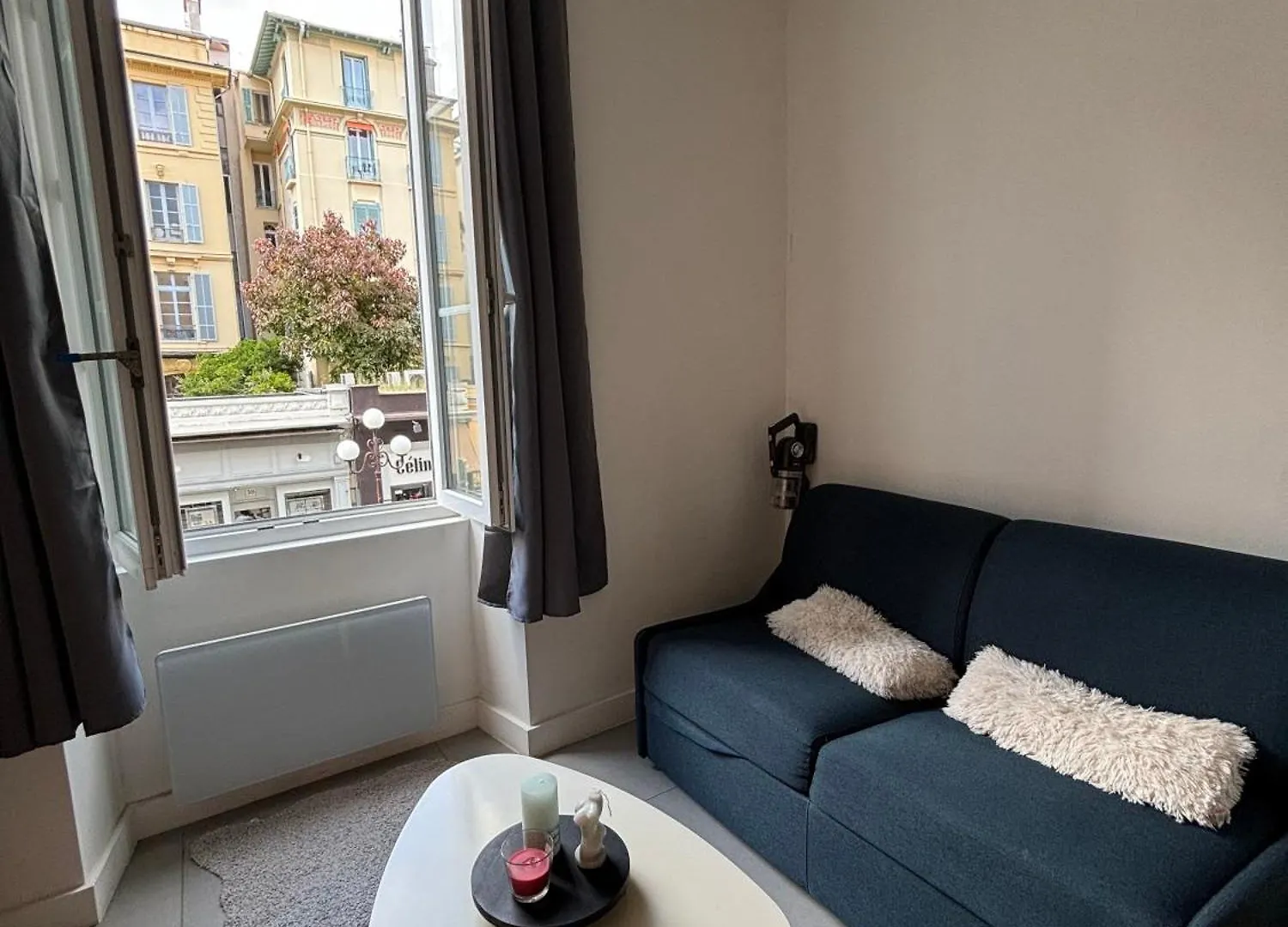 1 Bedroom Flat In Heart Of Nice Apartment