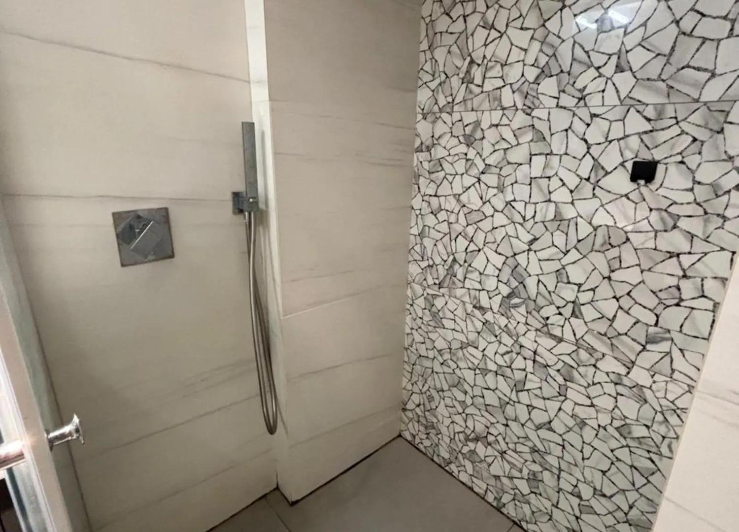Apartment 1 Bedroom Flat In Heart Of Nice